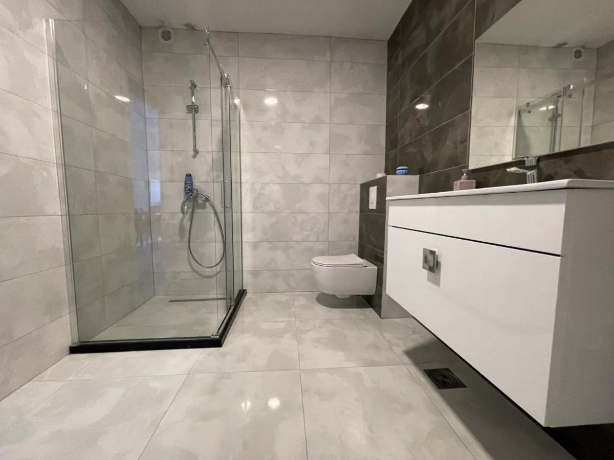 Downtown Apartments Prishtinë Ngoại thất bức ảnh