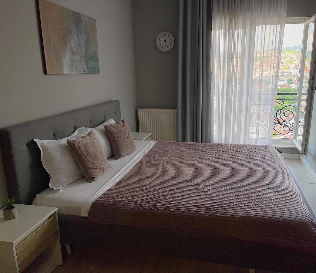 Downtown Apartments Prishtinë Ngoại thất bức ảnh