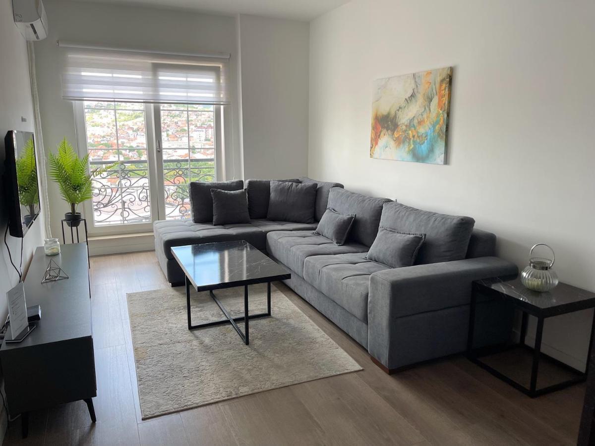 Downtown Apartments Prishtinë Ngoại thất bức ảnh