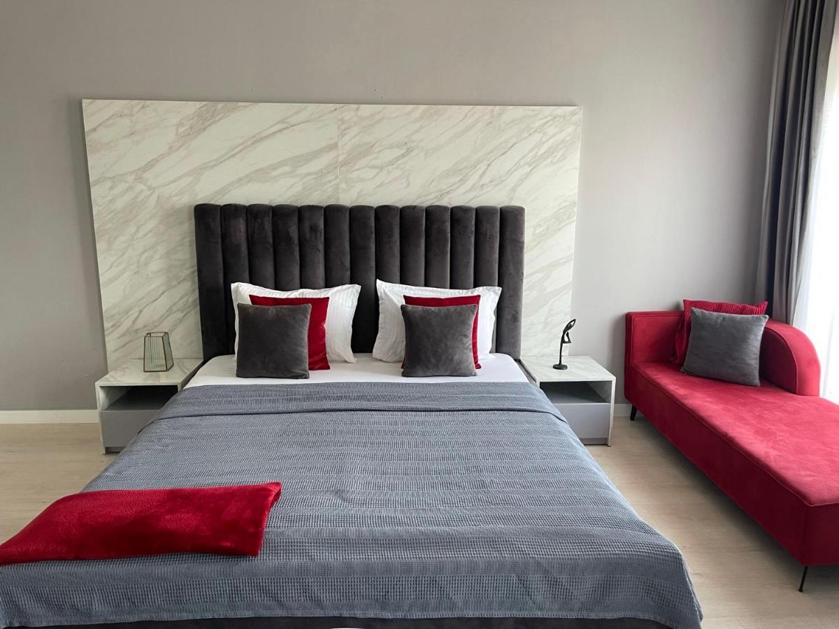 Downtown Apartments Prishtinë Ngoại thất bức ảnh