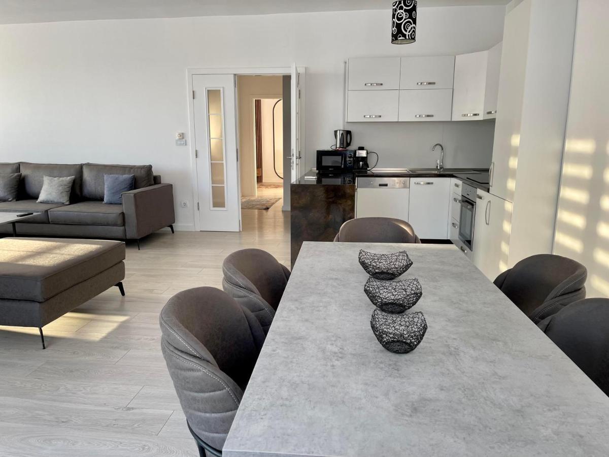 Downtown Apartments Prishtinë Ngoại thất bức ảnh