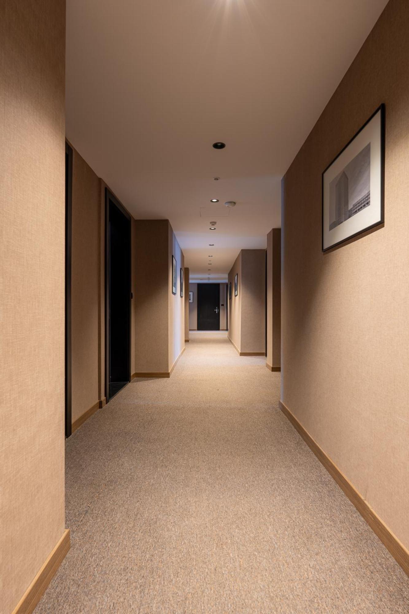 Downtown Apartments Prishtinë Ngoại thất bức ảnh
