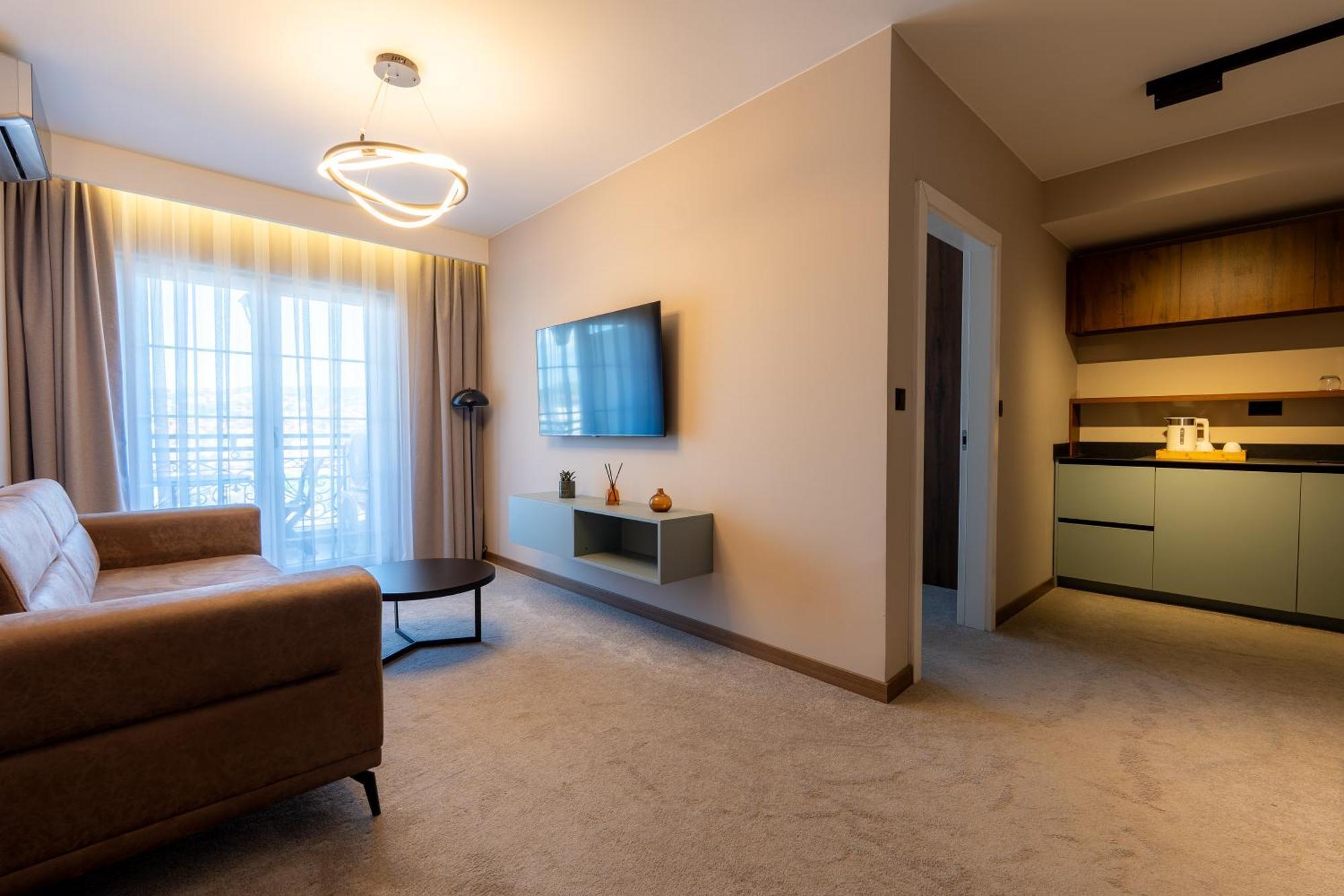 Downtown Apartments Prishtinë Ngoại thất bức ảnh
