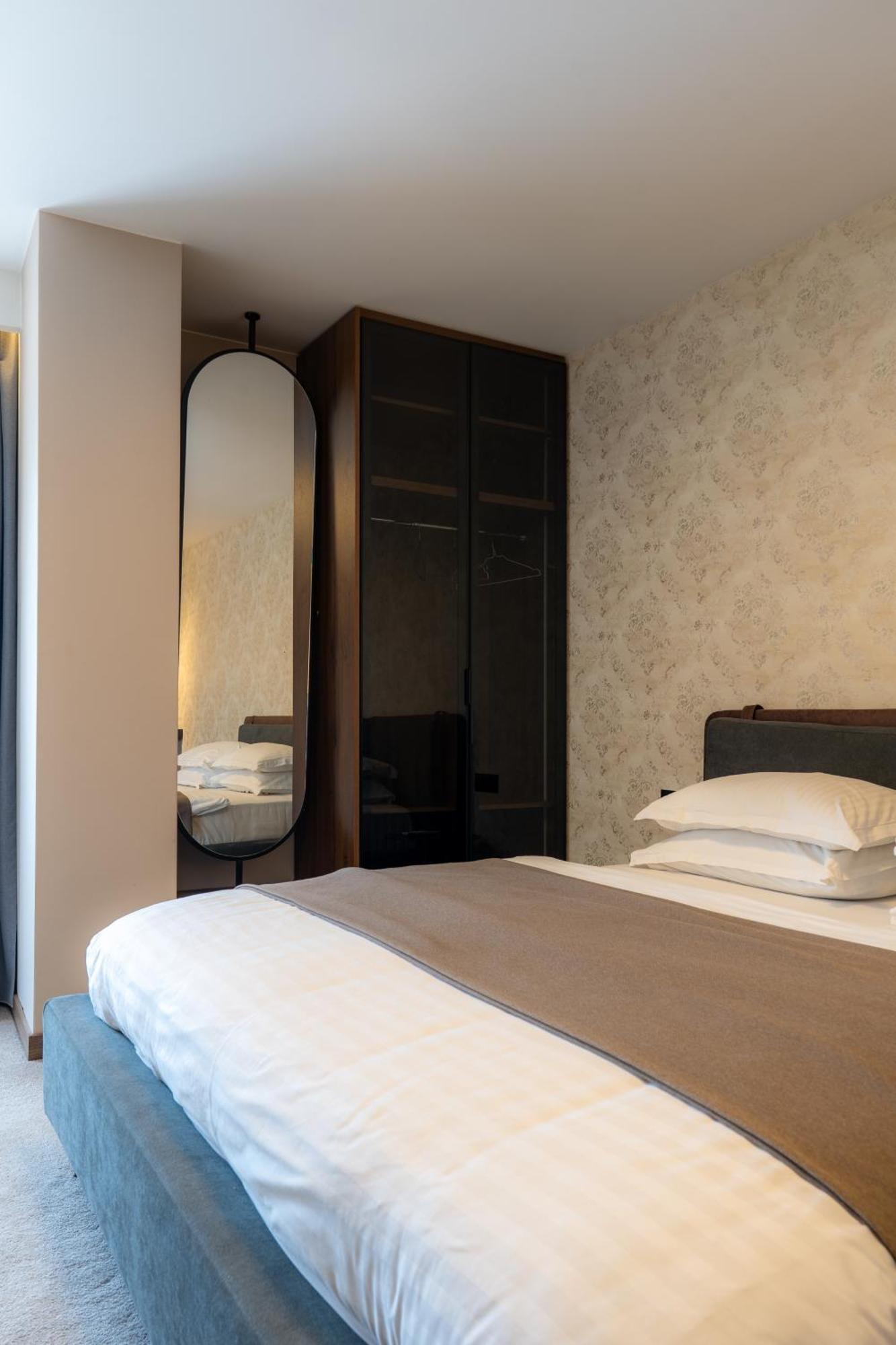 Downtown Apartments Prishtinë Ngoại thất bức ảnh