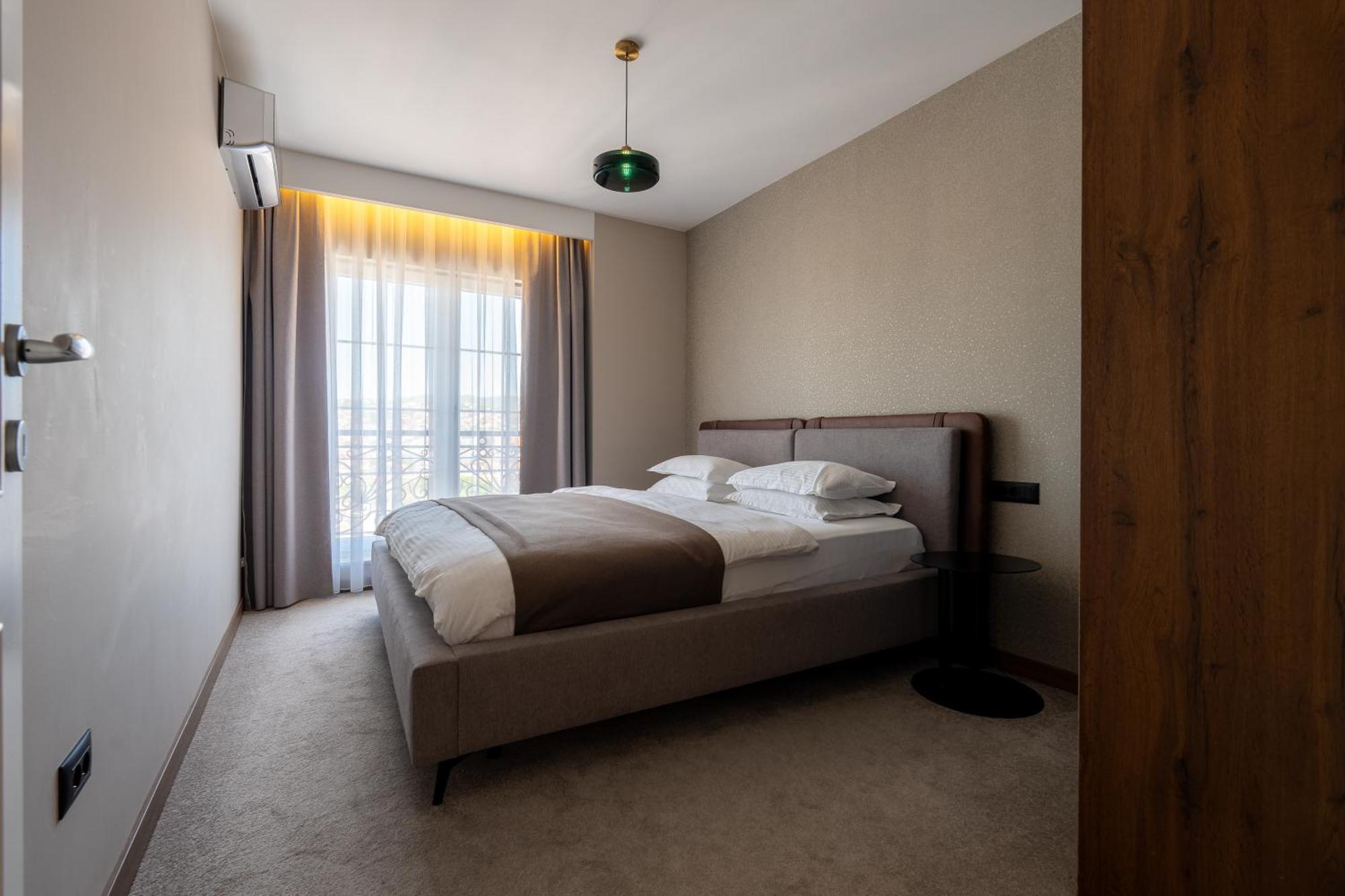 Downtown Apartments Prishtinë Ngoại thất bức ảnh