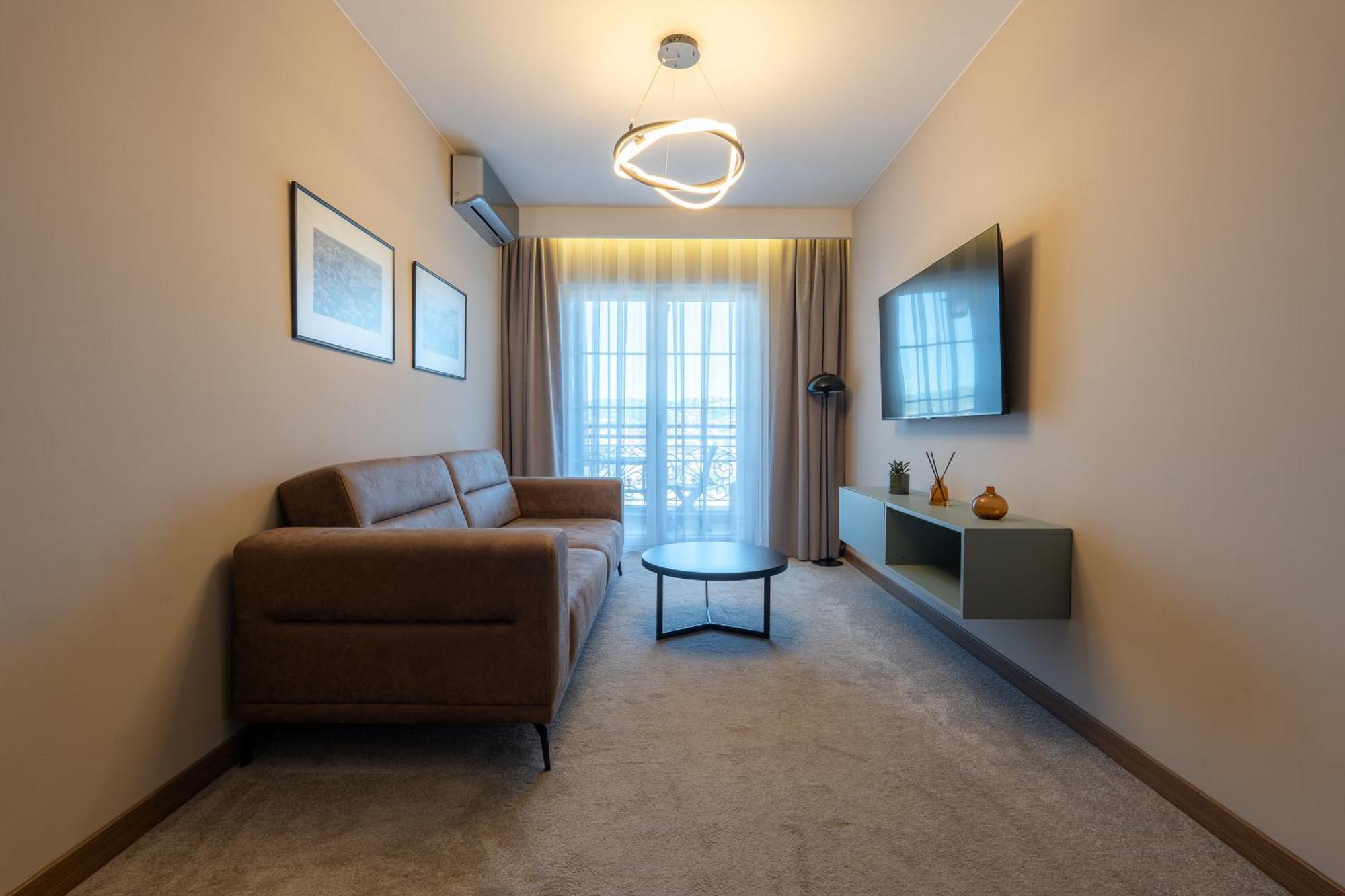 Downtown Apartments Prishtinë Ngoại thất bức ảnh